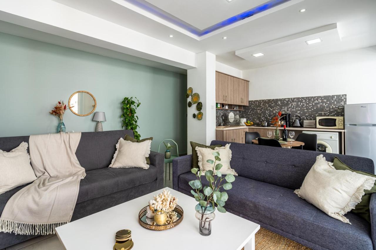 Beach Daze 1-Br Apt By Finikoudes Beach Λάρνακα Εξωτερικό φωτογραφία
